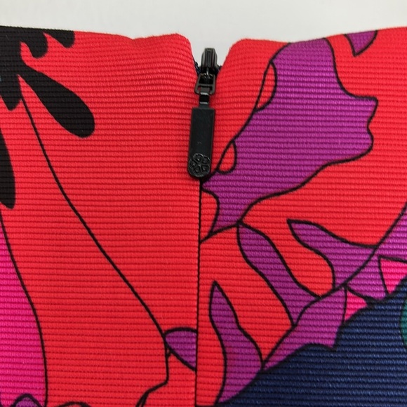 Trina Turk Coltrane Vanguard Floral Fail Button Dress - Picture 8 of 11